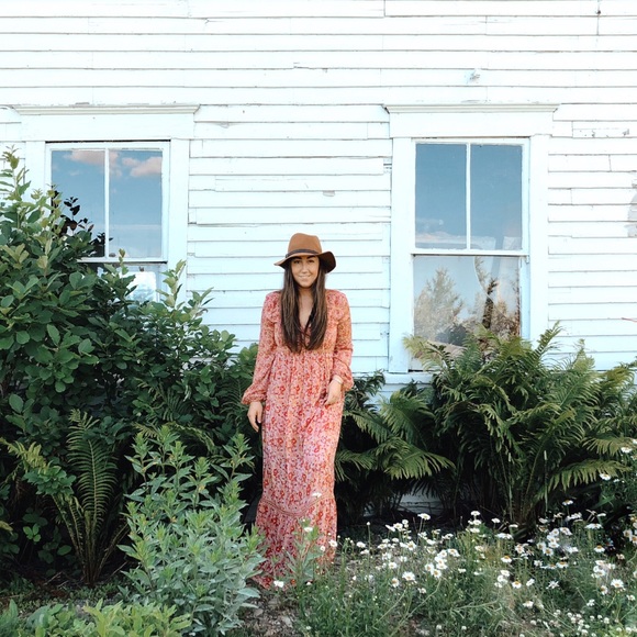 Meet your Posher, Hunter - Picture 1 of 1